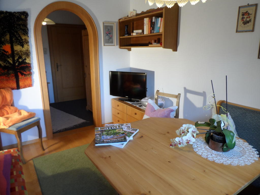 Haus Brunneck Apartment Warth  Стая снимка